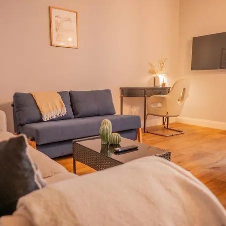 Lungarno Cellini Apartment - Florentine Charm Apartamento