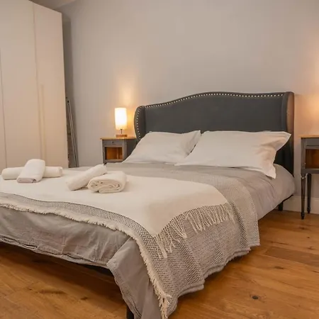 Lungarno Cellini Apartment - Florentine Charm Apartamento *