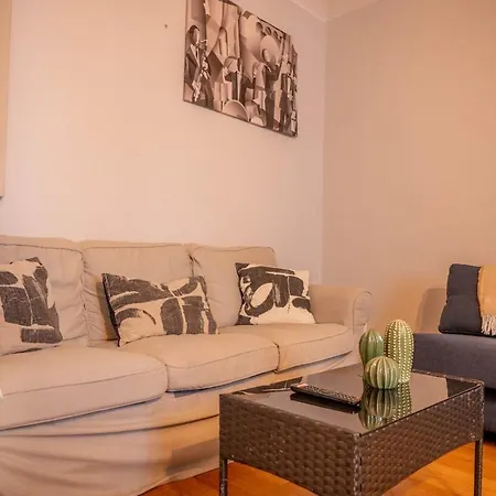 Lungarno Cellini Apartment - Florentine Charm Florença