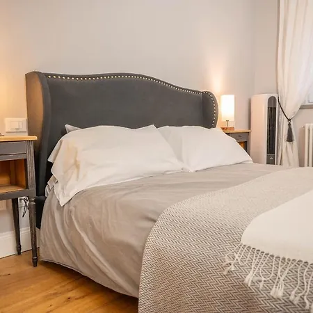 Lungarno Cellini Apartment - Florentine Charm * Florença