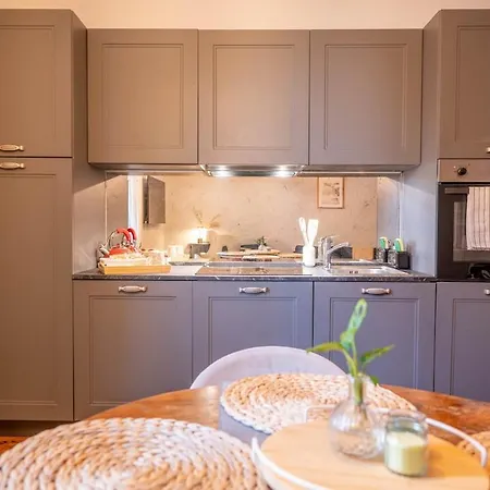 Lungarno Cellini Apartment - Florentine Charm Apartamento Florença