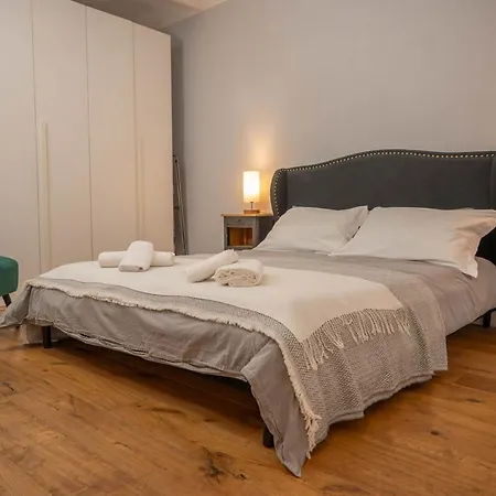 Lungarno Cellini Apartment - Florentine Charm Florença