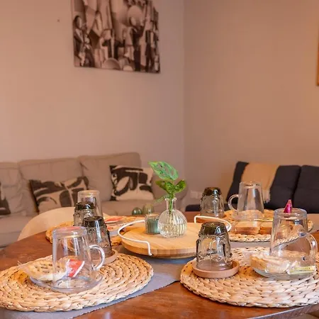 Lungarno Cellini Apartment - Florentine Charm * Florença