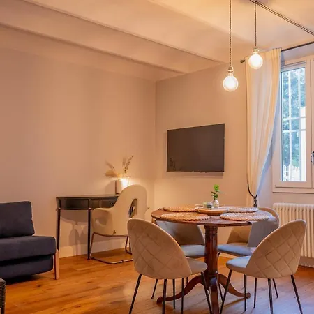Lungarno Cellini Apartment - Florentine Charm Apartamento Florença