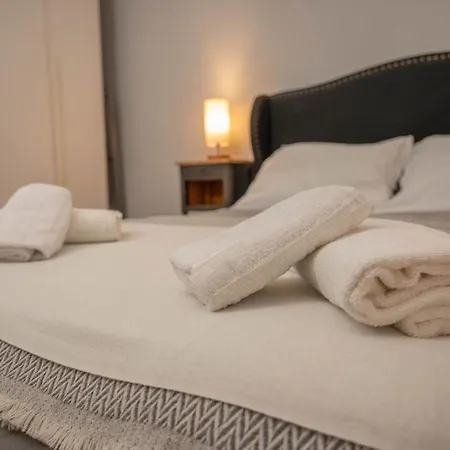 Apartamento Lungarno Cellini Apartment - Florentine Charm